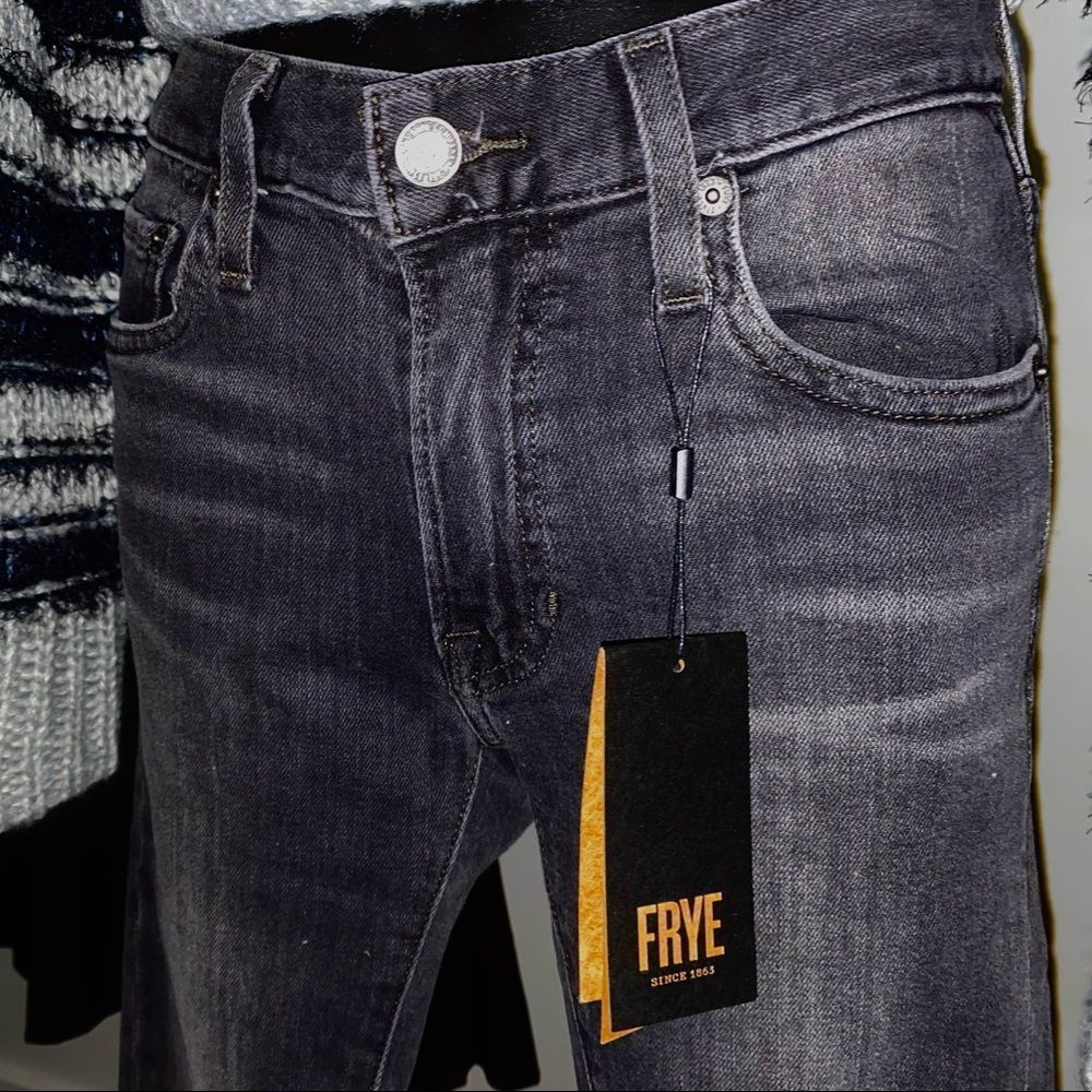 FRYE Black Cropped/Ankle Skinny Sienna Jeans, Button Fly, Mid-rise, Size 4 - Picture 4 of 5